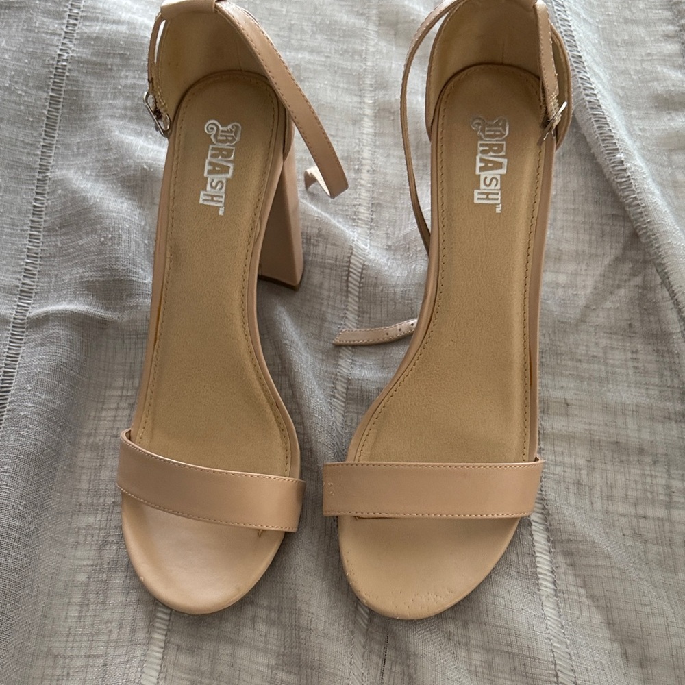 Trask Women's Beige Heeled Sandals